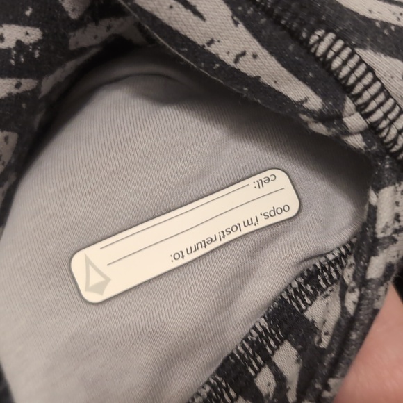 Ivivva zip up hoodie - Picture 9 of 10